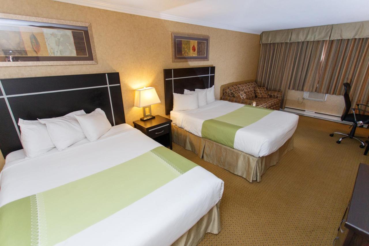 The George Dawson Inn & Conference Centre Dawson Creek Εξωτερικό φωτογραφία