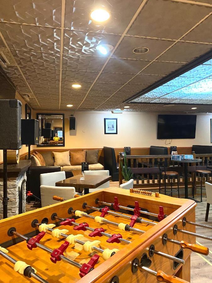 The George Dawson Inn & Conference Centre Dawson Creek Εξωτερικό φωτογραφία