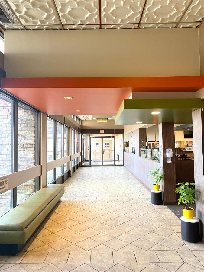 The George Dawson Inn & Conference Centre Dawson Creek Εξωτερικό φωτογραφία
