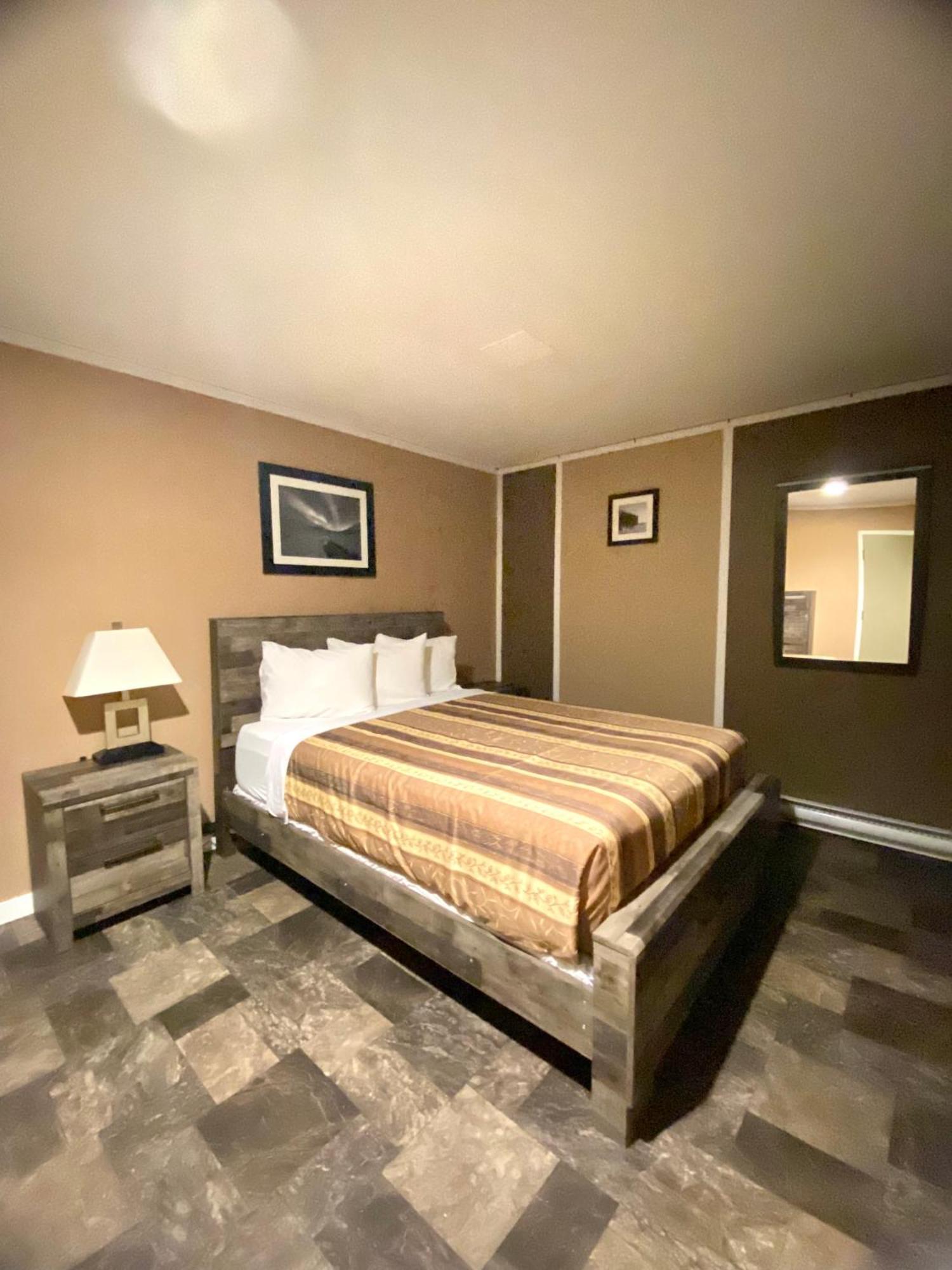 The George Dawson Inn & Conference Centre Dawson Creek Εξωτερικό φωτογραφία